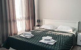 Apartments Domovik Трьохкімнатна квартира , Миру 11 с кв 19